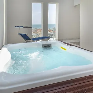 4* Szálloda Ambassador